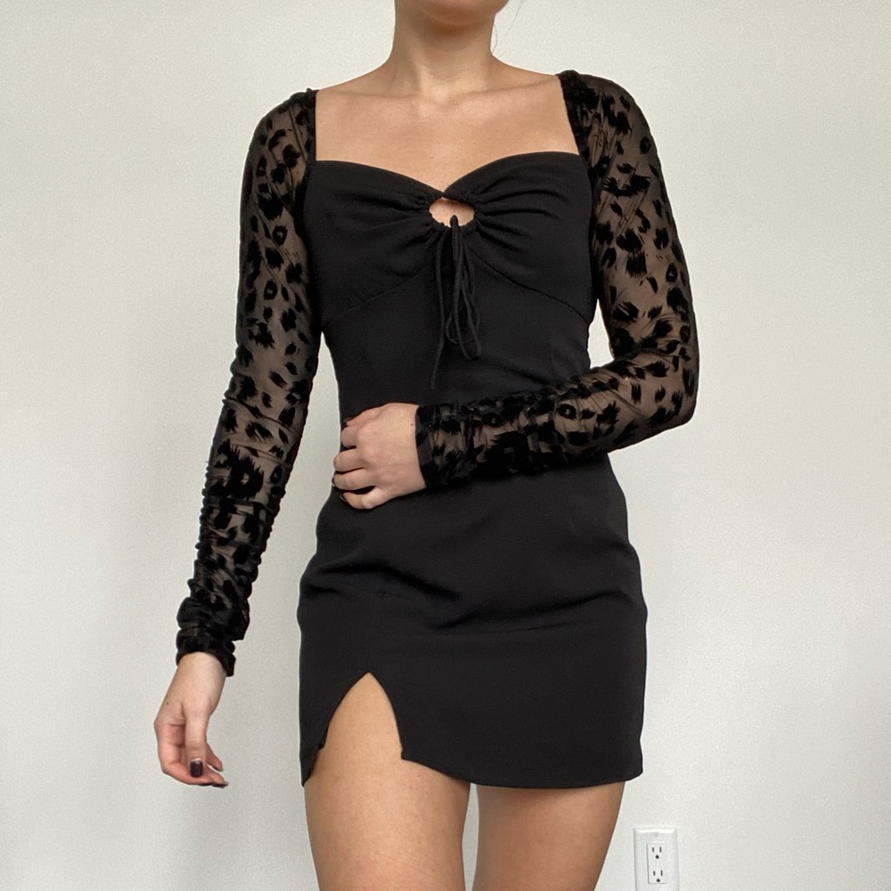 Lucy in the sky black mini dress long sleeve LBD Little black dress